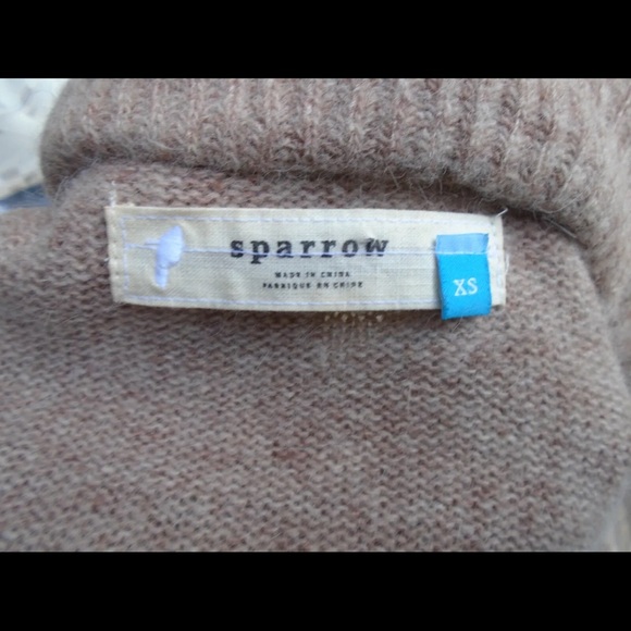 Anthropologie Sparrow Multi color Knit  w/ Tiered Details Top / Cardigan Sx XS - Picture 2 of 3